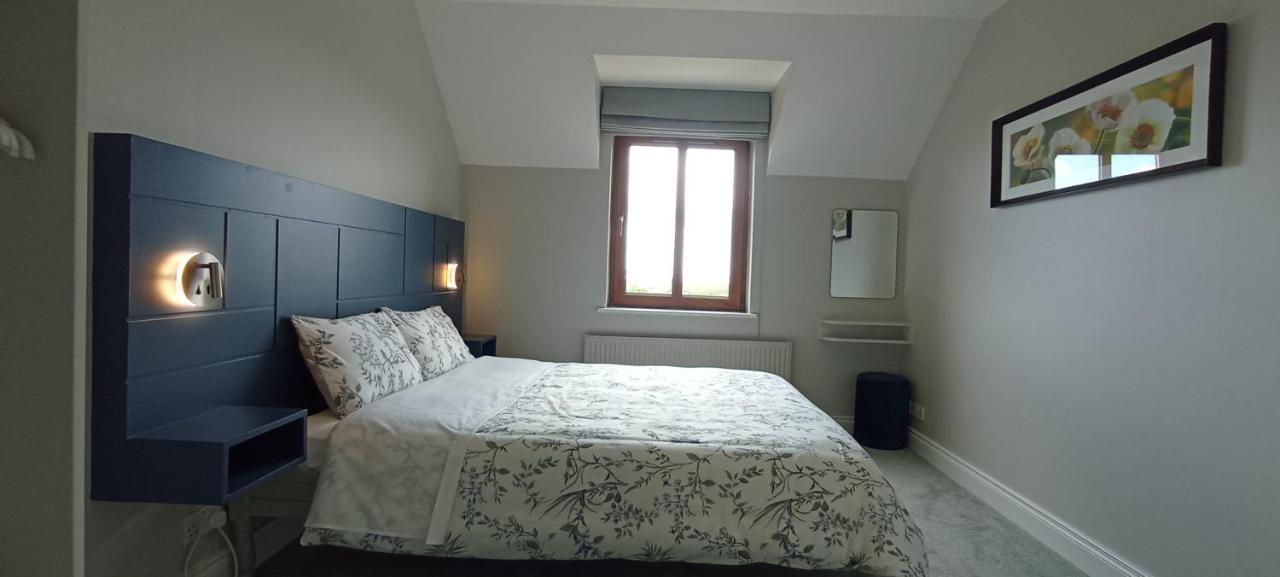 Ocean View Hotel Касълмартир Екстериор снимка